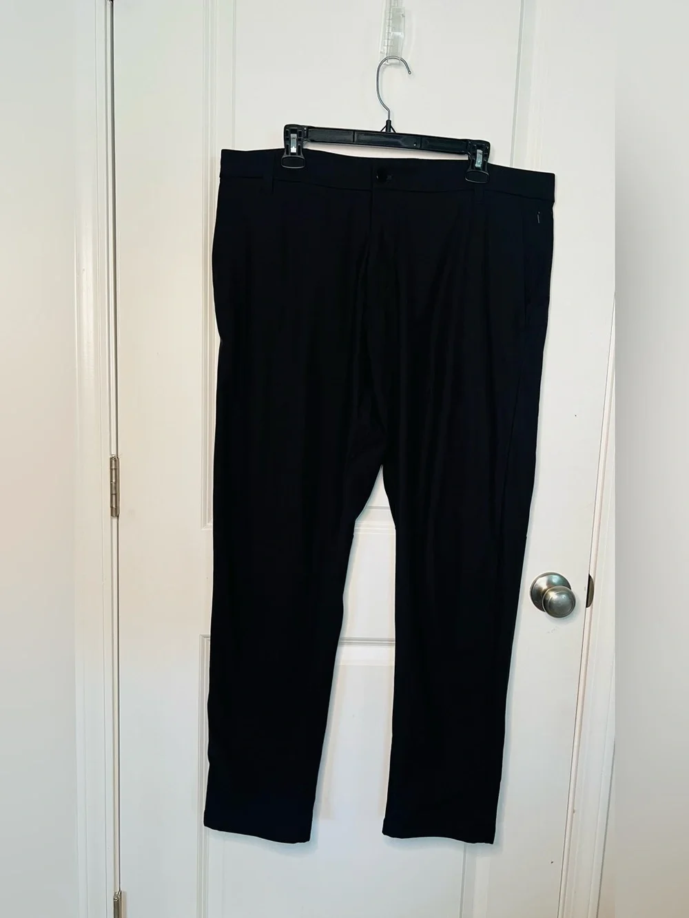 LULULEMON Men's Black Commission Pants Size 38